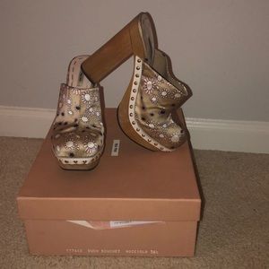 2010 MIU MIU/Duchesse Bouquet Clogs!!